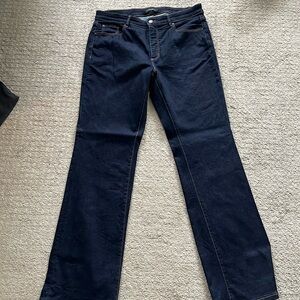 Curvy fit straight leg dark washed jeans. And Taylor size 12.